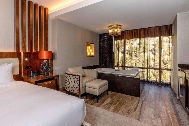 Monarch Casino Resort Spa Блек Хоук Екстериор снимка