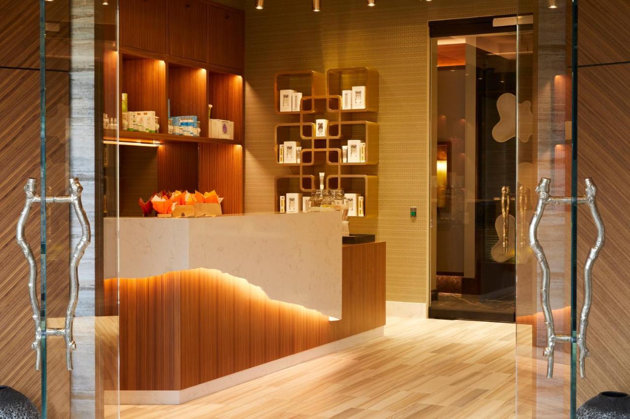Monarch Casino Resort Spa Блек Хоук Екстериор снимка