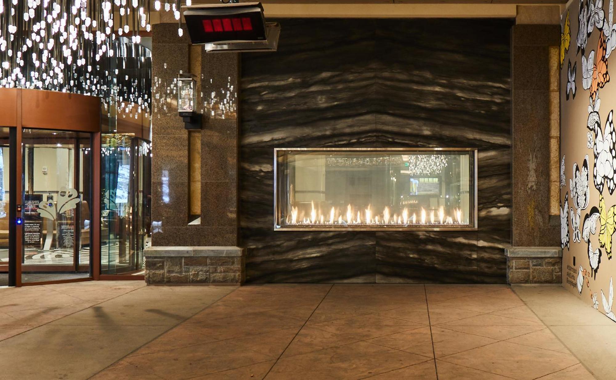 Monarch Casino Resort Spa Блек Хоук Екстериор снимка